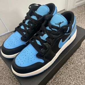 Jordan Kids Black and Light Blue Sneakers